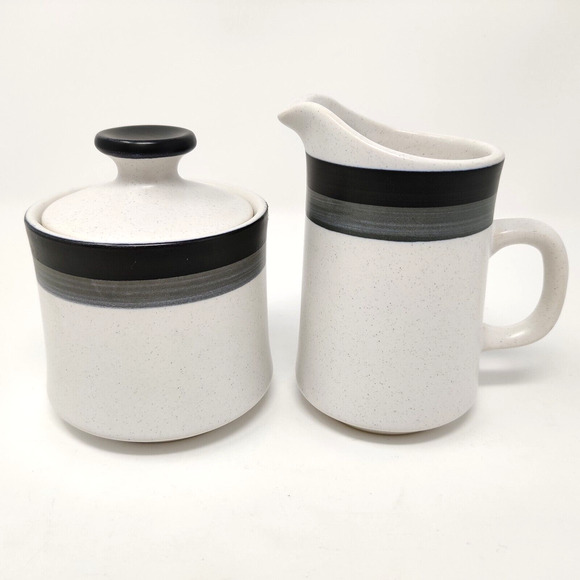 Arrow Stone Black Foot Sugar Bowl and Creamer MCM Stoneware Kasuga Japan 693 - Picture 14 of 16